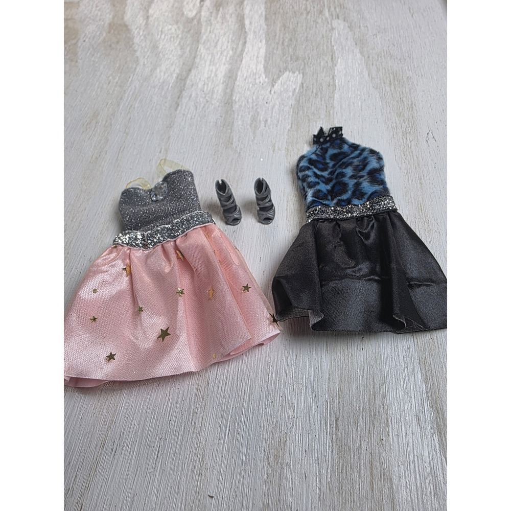 Barbie Clothes Lot 2 Dresses Grey Heels Y2K Blue Leopard Pink Star Boho
